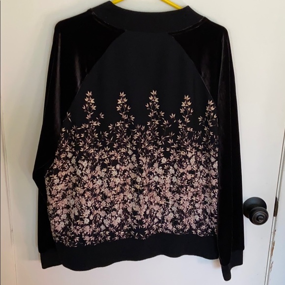 Black with pink flowers jacket with velour arms. - Picture 2 of 3